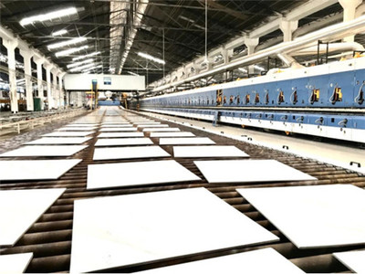 广东新润成陶瓷荣获“先进标准证书”，瓷砖品质再获认可